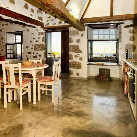 Casa Olivos Mácher